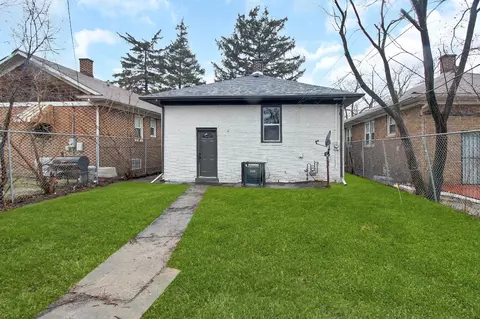 359 W Arthur St, Gary, IN 46404 photo 3