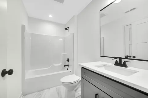705 Verdano Ter, Crown Point, IN 46307 photo 16