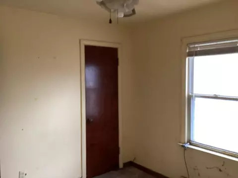 885 Floyd St, Gary, IN 46403 photo 8
