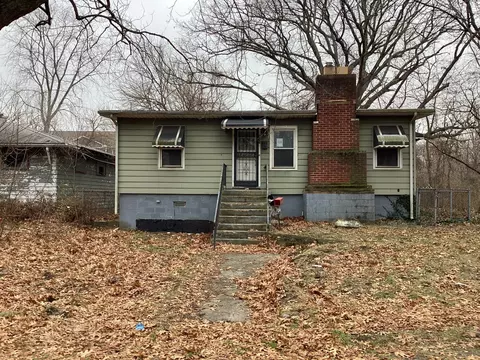 885 Floyd St, Gary, IN 46403 photo 1