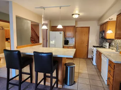 173 Summertree Dr, Porter, IN 46304 photo 2
