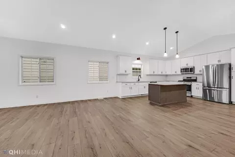 697 Verdano Ter, Crown Point, IN 46307 photo 14