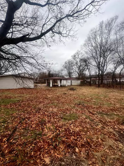2256 Roosevelt Pl, Gary, IN 46404 photo 2