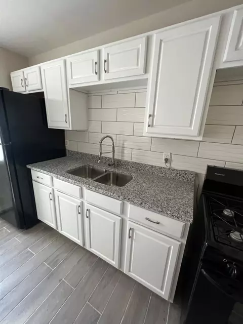 5333 E 13th Pl, Gary, IN 46403 photo 12