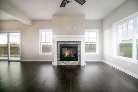 8326 W 88th Ave, Saint John, IN 46373 photo 2