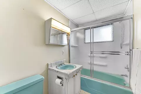 8053 Howard Ave, Munster, IN 46321 photo 15
