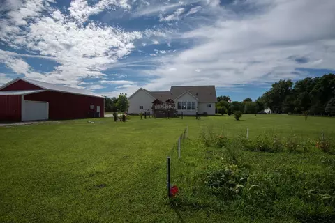 10147 N 500, Wheatfield, IN 46392 photo 5