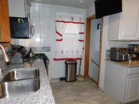 845 Georgia St, Gary, IN 46402 photo 8