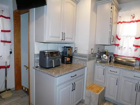 845 Georgia St, Gary, IN 46402 photo 9