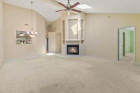 1075 Freedom Cir, Crown Point, IN 46307 photo 12