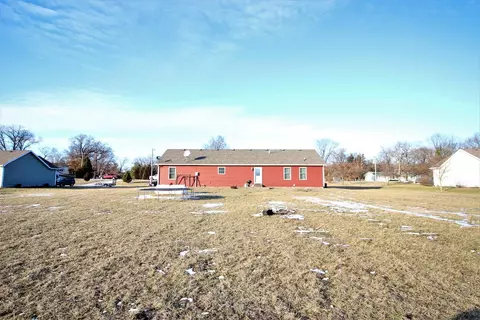 1869 W 900, Wheatfield, IN 46392 photo 17
