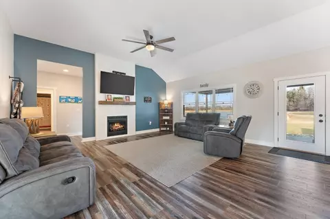 11161 Waters Edge Dr, Wheatfield, IN 46392 photo 12