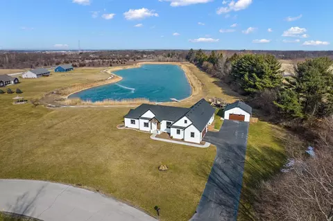 11161 Waters Edge Dr, Wheatfield, IN 46392 photo 3