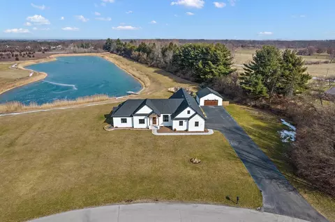 11161 Waters Edge Dr, Wheatfield, IN 46392 photo 2