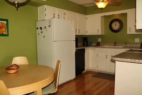 910 Camellia Dr #14, Munster, IN 46321 photo 9