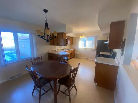 723 N Jay St, Griffith, IN 46319 photo 5