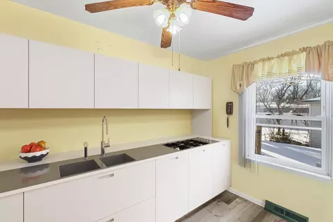 952 N Elmer St, Griffith, IN 46319 photo 4