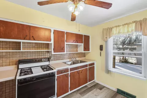 952 N Elmer St, Griffith, IN 46319 photo 16