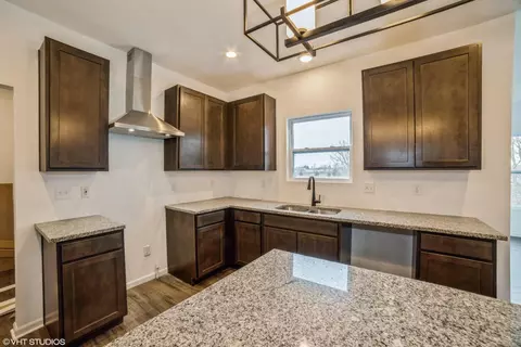 10325 Kansas St, Crown Point, IN 46307 photo 5