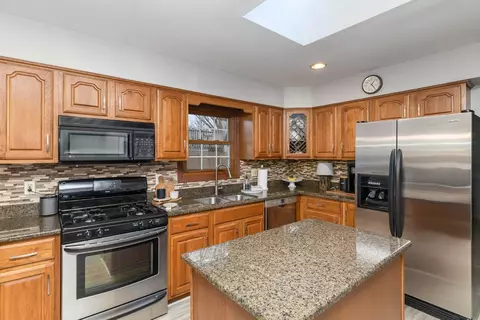744 Laurel Dr, Dyer, IN 46311 photo 8