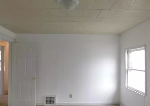 308 Fillmore St, Gary, IN 46402 photo 9