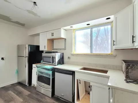 6519 E 4th Ave, Gary, IN 46403 photo 5