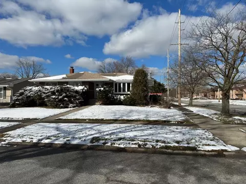 253 Maple Ln, Munster, IN 46321 photo 4