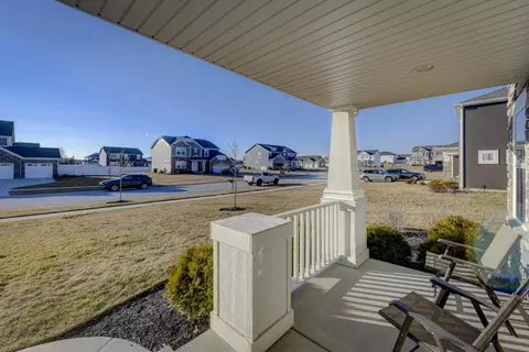 9273 Concord Rd, Saint John, IN 46373 photo 2