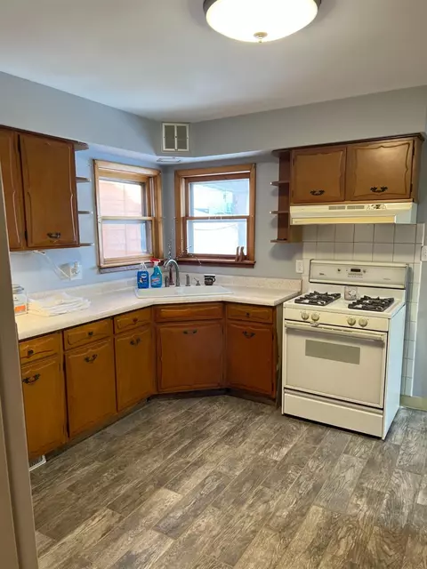 966 Myrtle Ave, Whiting, IN 46394 photo 10