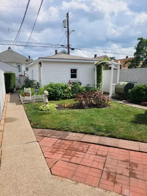 966 Myrtle Ave, Whiting, IN 46394 photo 33