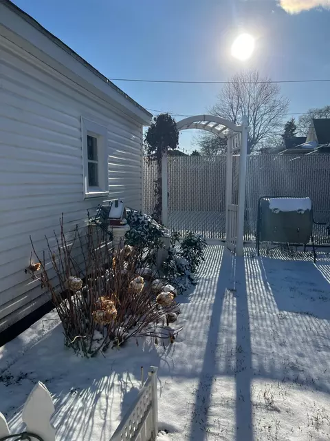 966 Myrtle Ave, Whiting, IN 46394 photo 23