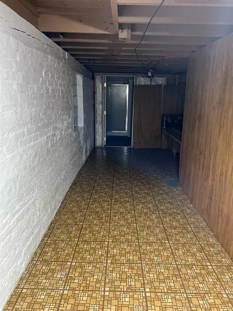 966 Myrtle Ave, Whiting, IN 46394 photo 16
