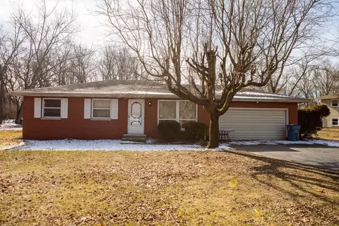 11903 Minuteman Ln, De Motte, IN 46310 photo 1