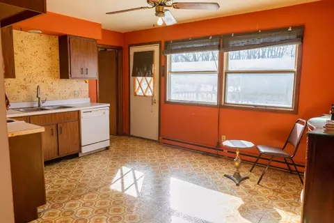 11903 Minuteman Ln, De Motte, IN 46310 photo 9