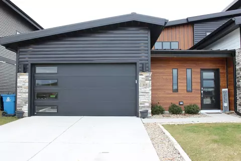 315 Nomo Pl, Crown Point, IN 46307 photo 1