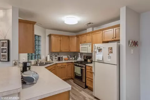 2720 Georgetowne Dr #B1, Highland, IN 46322 photo 4