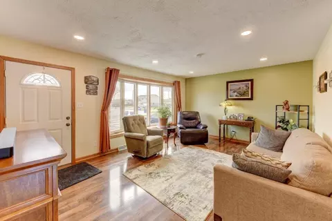 632 Pierce Ave, Dyer, IN 46311 photo 4