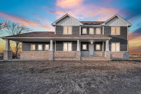 8042 Wyman Dr, Saint John, IN 46373 photo 1