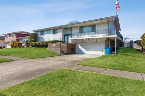 1966 Hendricks St, Gary, IN 46404 photo 2