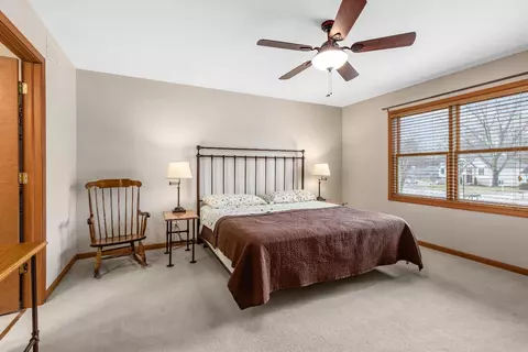 524 Canterbury Ct, Griffith, IN 46319 photo 9