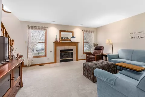524 Canterbury Ct, Griffith, IN 46319 photo 8