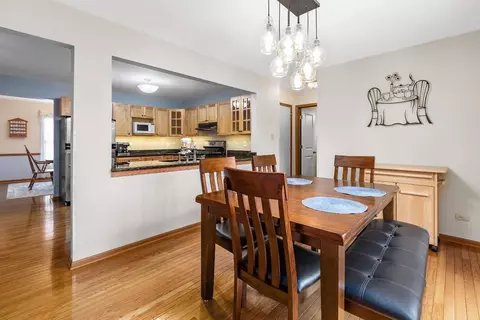 524 Canterbury Ct, Griffith, IN 46319 photo 7