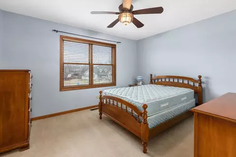 524 Canterbury Ct, Griffith, IN 46319 photo 14
