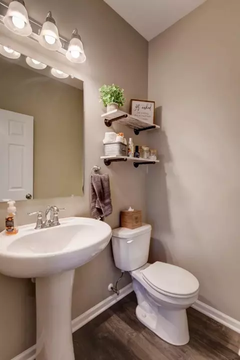 9252 Concord Rd, Saint John, IN 46373 photo 13
