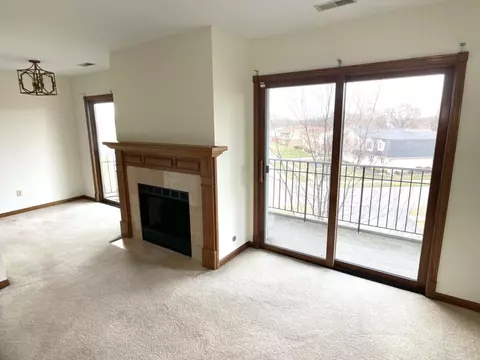 8220 Harrison Ave #304, Munster, IN 46321 photo 4