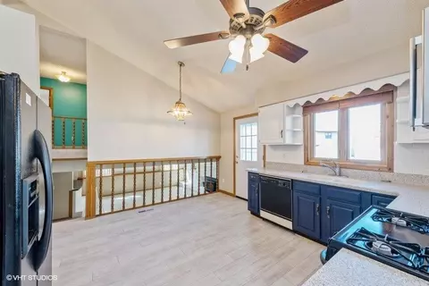 9012 Clark Pl, Crown Point, IN 46307 photo 8