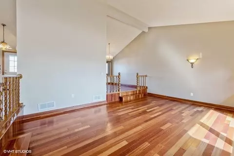 9012 Clark Pl, Crown Point, IN 46307 photo 6