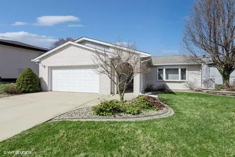 9012 Clark Pl, Crown Point, IN 46307 photo 1