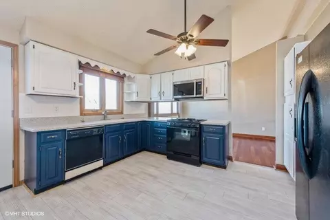9012 Clark Pl, Crown Point, IN 46307 photo 10