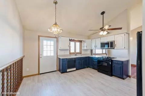 9012 Clark Pl, Crown Point, IN 46307 photo 9